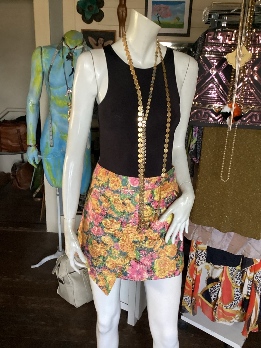 Do-Be NWT floral brocade mini